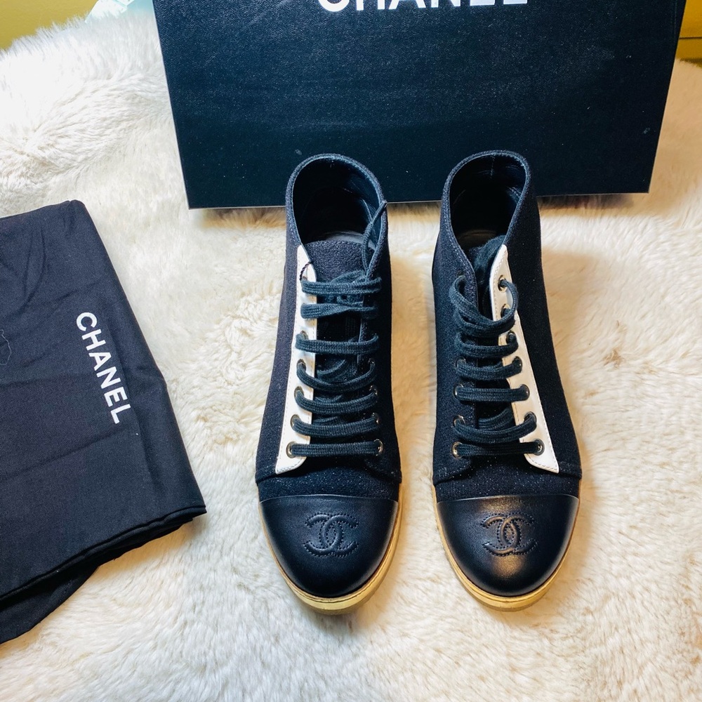 CHANEL Black and White High-Top Sneakers - Picture 8 of 14